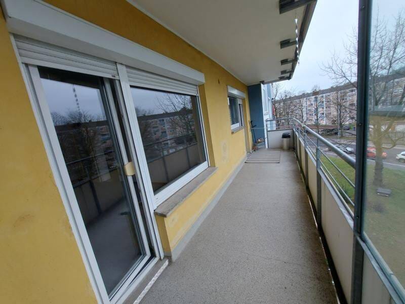 Immobilie in Schweinfurt - Kann sofort bezogen werden - Große 1 ZW mit MEGA Balkon! - Bild 0