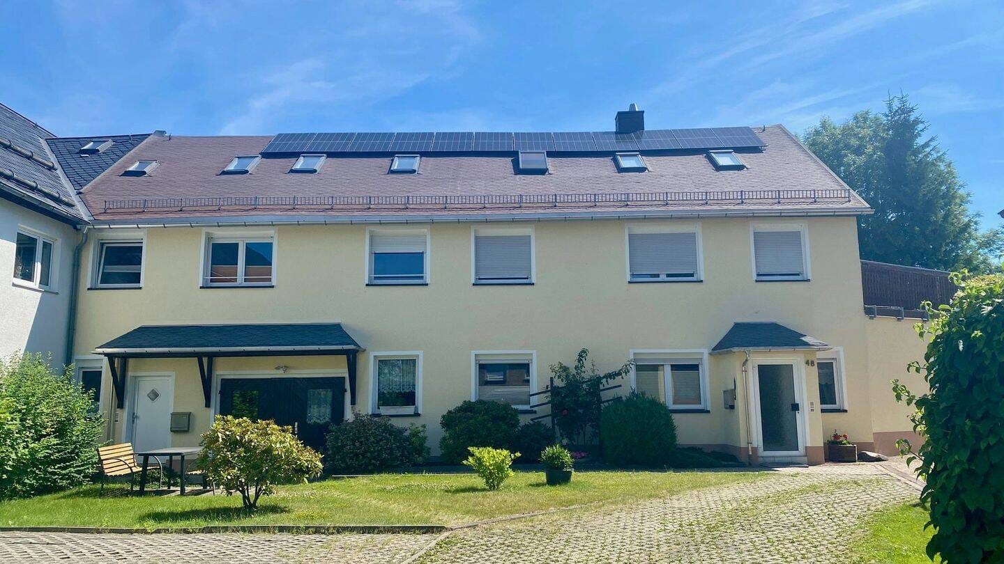 Immobilie in Oederan - Sommer, Sonne, Pool, Solar (und Mieteinnahmen!) - Bild 2
