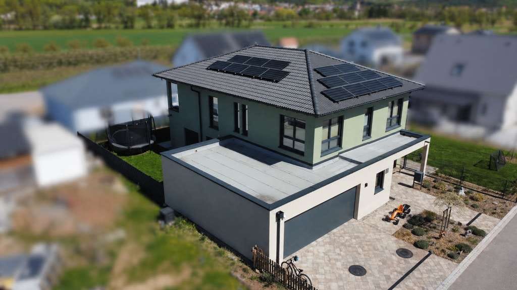 Immobilie in Scheinfeld - Exklusivität trifft Familienfreundlichkeit - Wohntraum auf 215 m2 in Scheinfeld - Provisionsfrei! - Bild 4