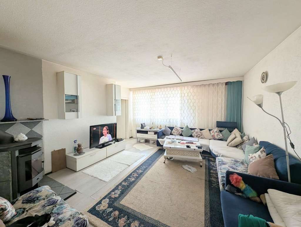 Immobilie in Oberndorf am Neckar - Attraktive 3-Zimmer-Wohnung mit Kamin & Garage oder Außenstellplatz - Bild 2