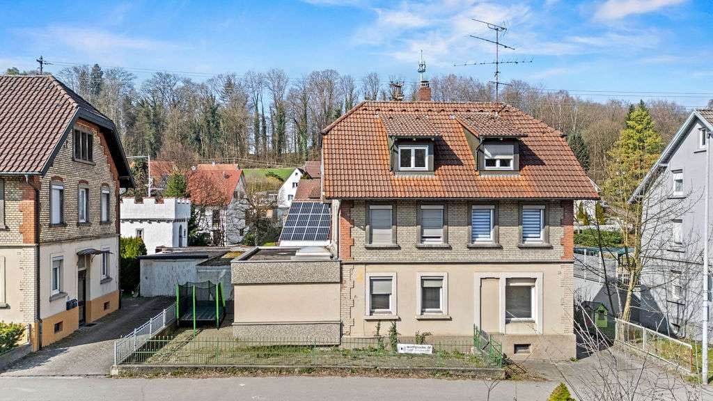 Immobilie in Ravensburg - Ravensburg-Schornreute
Mehrfamilienhaus mit drei Einheiten in Zentrumsnähe - Bild 0