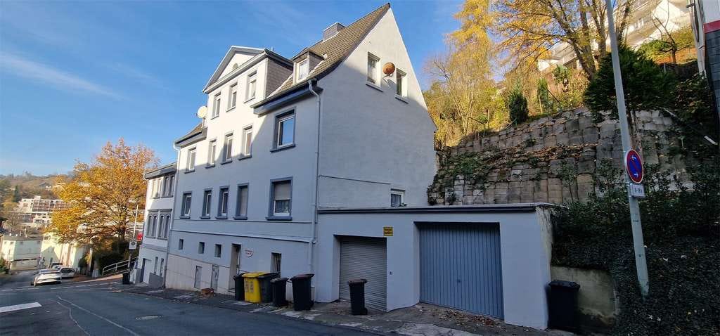 Immobilie in Bad Ems - Modernisiertes 5-Parteien Mehrfamilienhaus mit 2 Garagen zur Kapitalanlage! - Bild 2