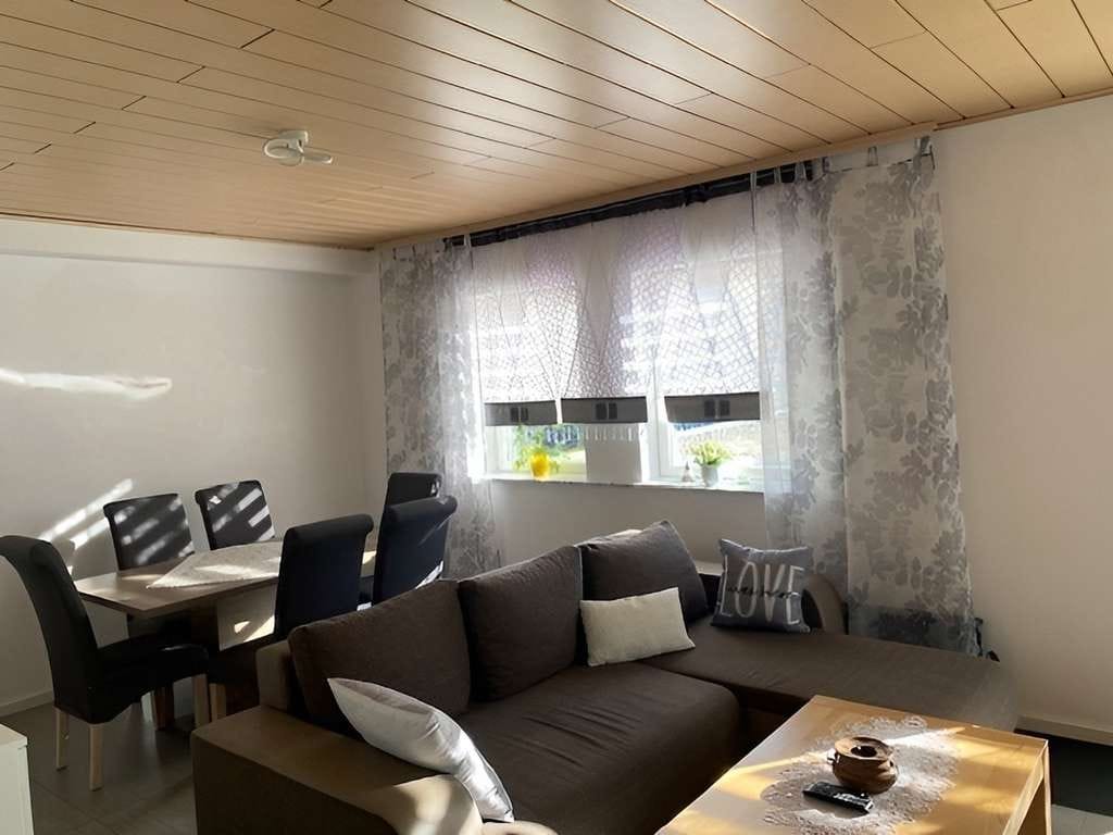 Immobilie in Pfullendorf - 
Moderne 3-Zimmer-Wohnung in Mottschieß mit großzügiger Ausstattung

 - Bild 0