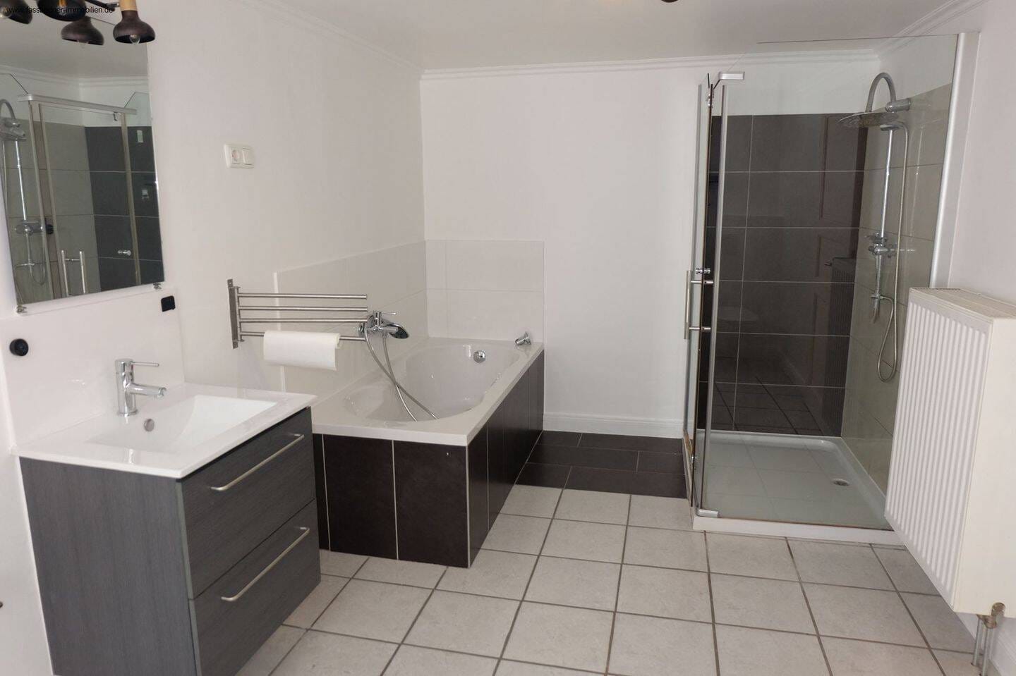 Immobilie in Kenn - Kenn, gemütliches u. teilmodernisiertes Reihenhaus mit Dachterrasse zu verkaufen. - Bild 4