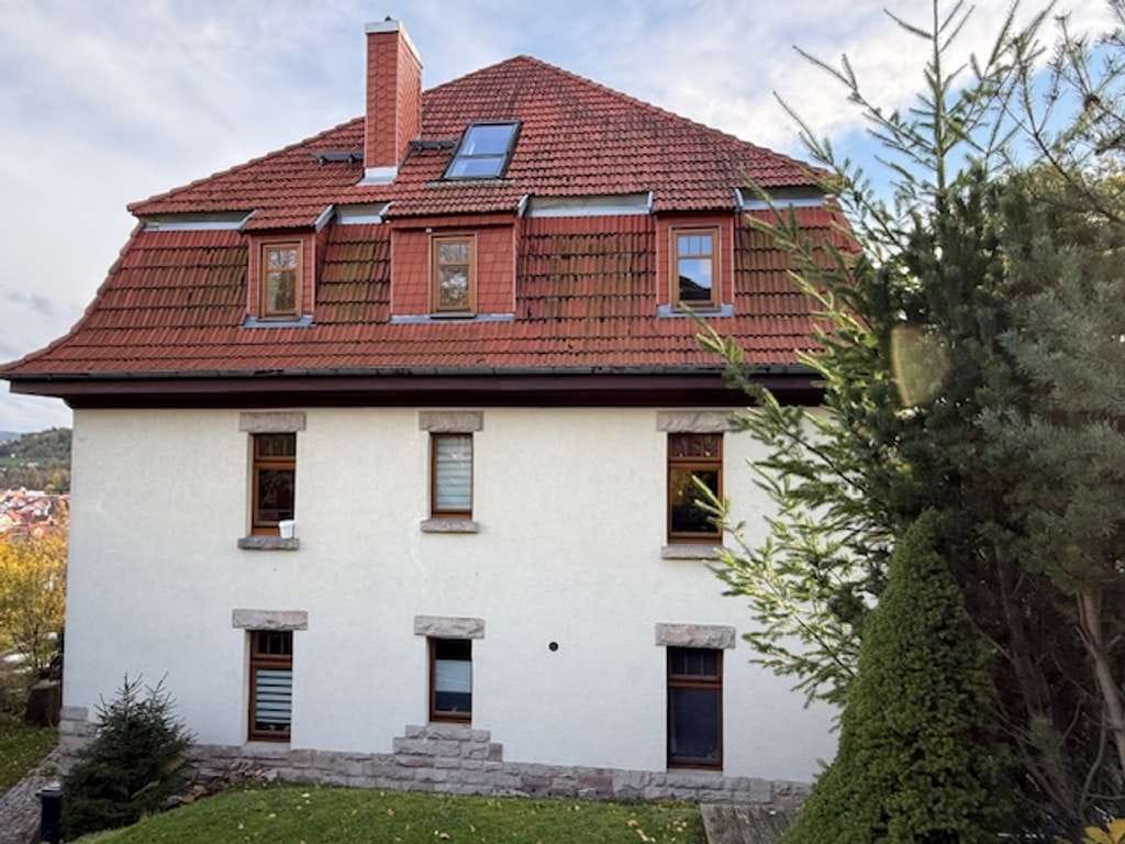 Immobilie in Schmalkalden - Stadtvilla ! 4 Wohneinheiten - 1 DG Wohnung mit 180qm leerstehend ! - Bild 4