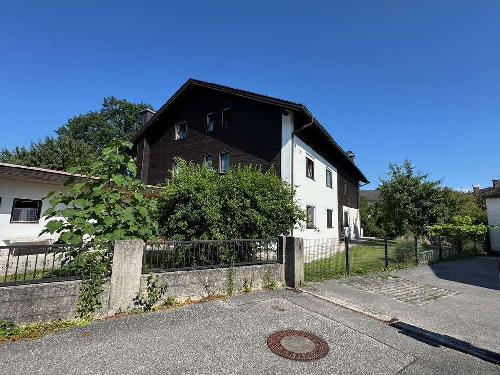 Immobilie in Emmerting - 1 Haus - 3 Eigentumswohnungen! Frei zur Vermietung oder Eigennutzung. - Bild 2
