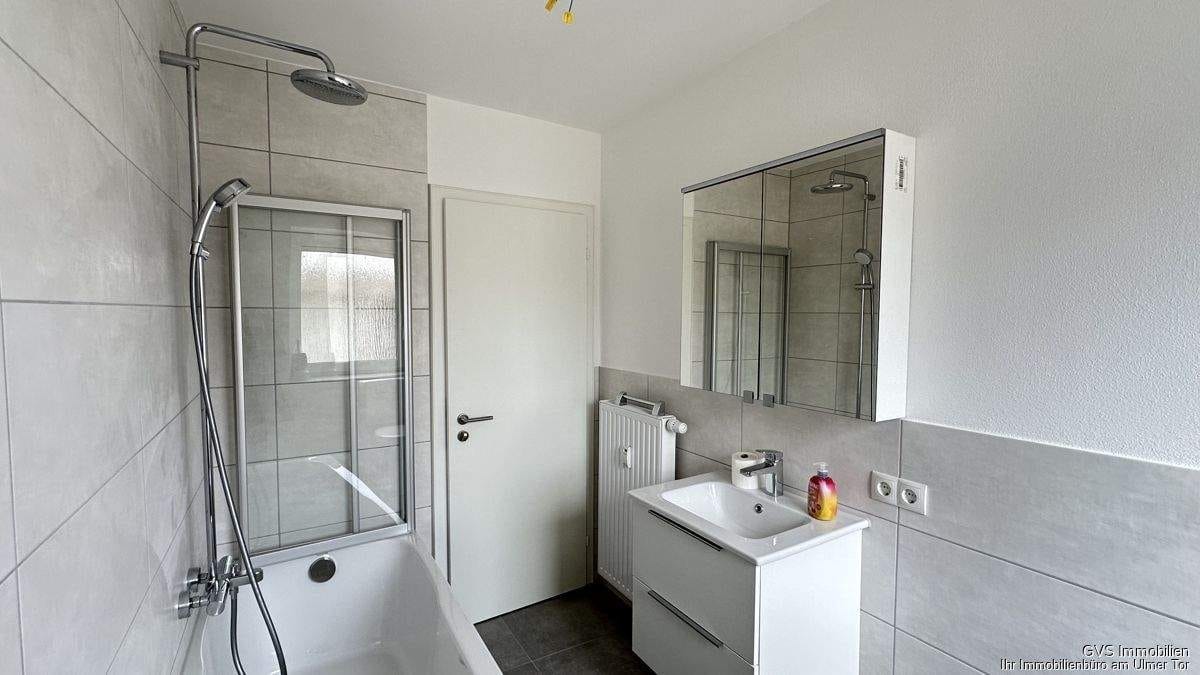 Immobilie in Ungerhausen - Renovierte, sofort bezugsfertige 3-Zimmer-Erdgeschoss-Wohnung mit Garage in Ungerhausen - Bild 4
