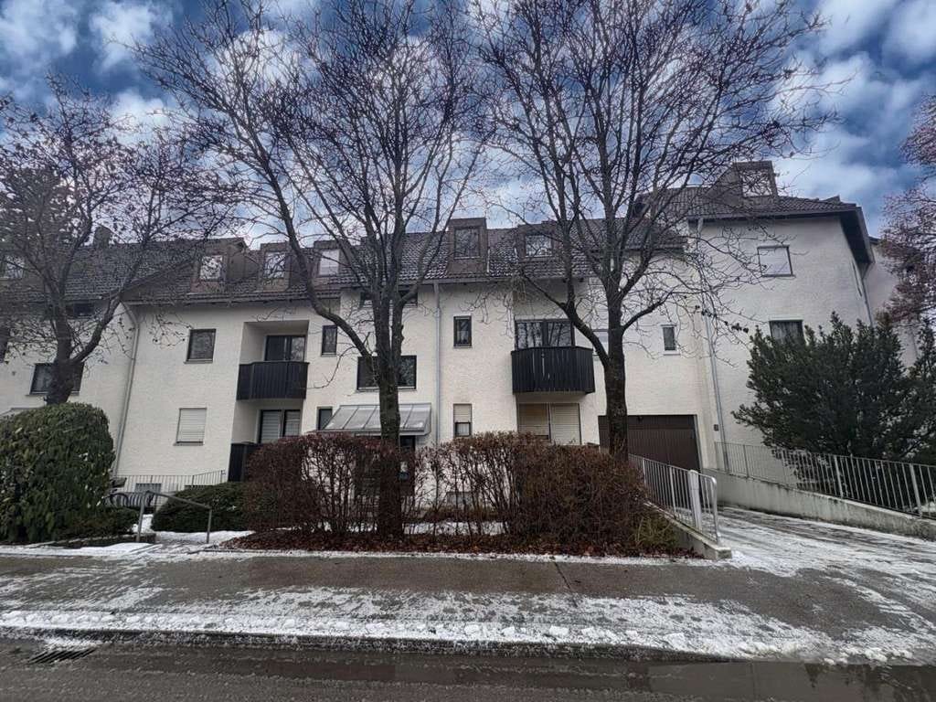 Immobilie in Erding - Vermietete 3-Zimmer-DG-Wohnung auf Erbpacht  - Bild 1