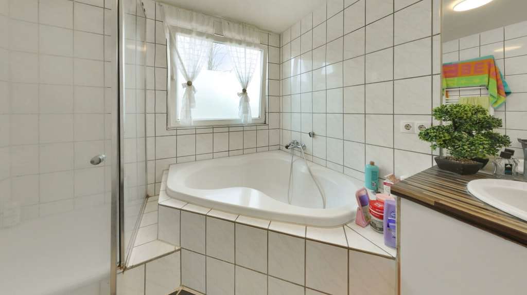 Immobilie in Drestedt - Selbstnutzer und Kapitalanleger aufgepasst - Zweifamilienhaus mit Wintergarten und großem Garten - Bild 4