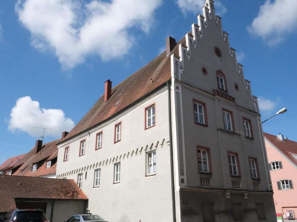 Immobilie in Donauwörth - Ein Stück Stadtgeschichte – Einzigartiges Wohn- und Geschäftshaus  - Bild 2