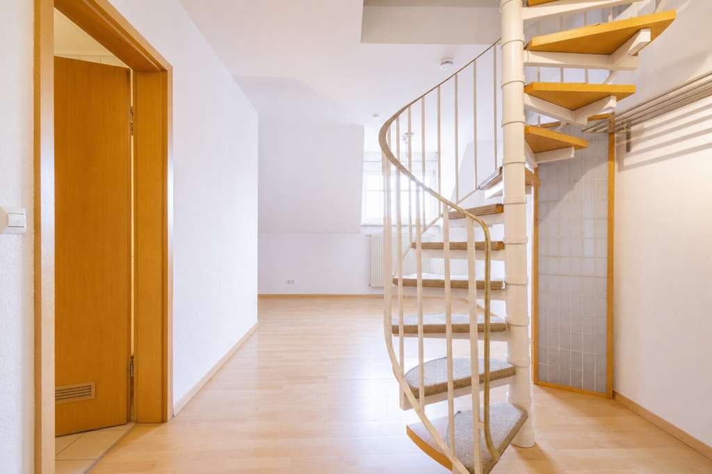 Immobilie in Schallstadt - BRUMANI | Helle & große 2 Zimmer Maisonette-Wohnung mit Nord-Balkon und Stellplatz in Schallstadt - Bild 1