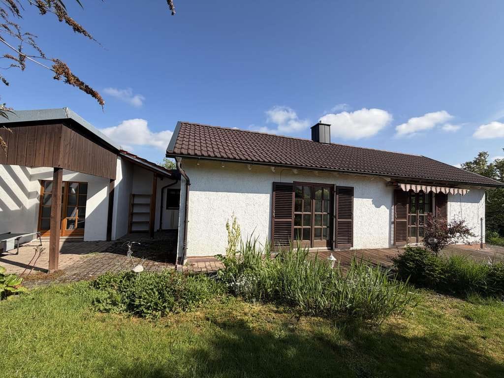 Immobilie in Erharting - Garten - Garage - Fahrradraum mit Strom - Bild 1