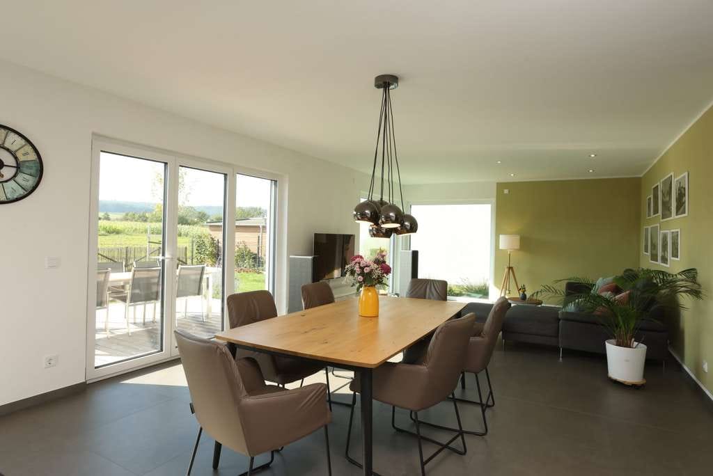 Immobilie in Aidhausen - IHR DESIGNHAUS FÜR SCHMALE GRUNDSTÜCKE - Bild 2