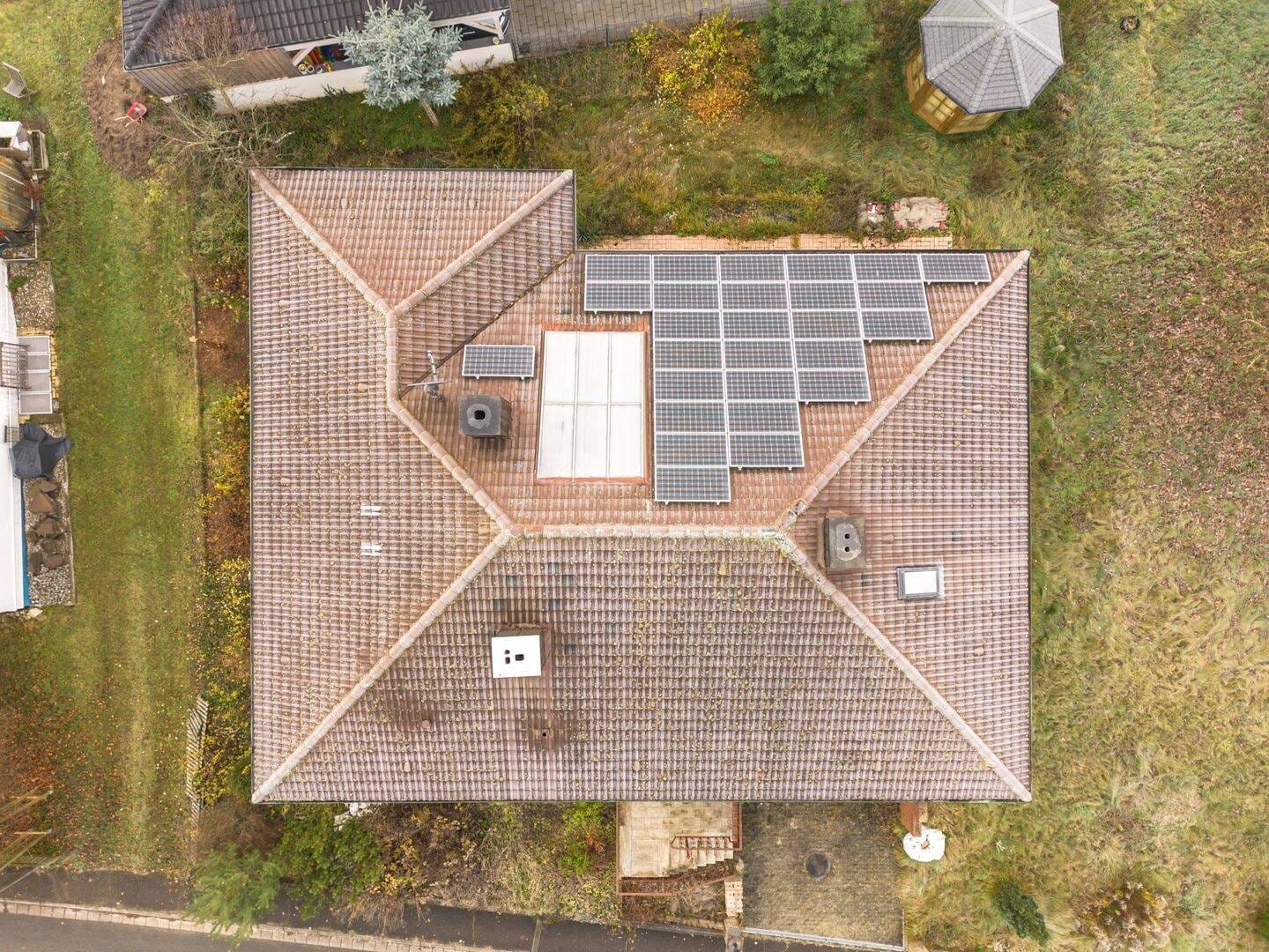 Immobilie in Langensendelbach - Haus / Grundstück mit vielfältigem Potential - Bild 1