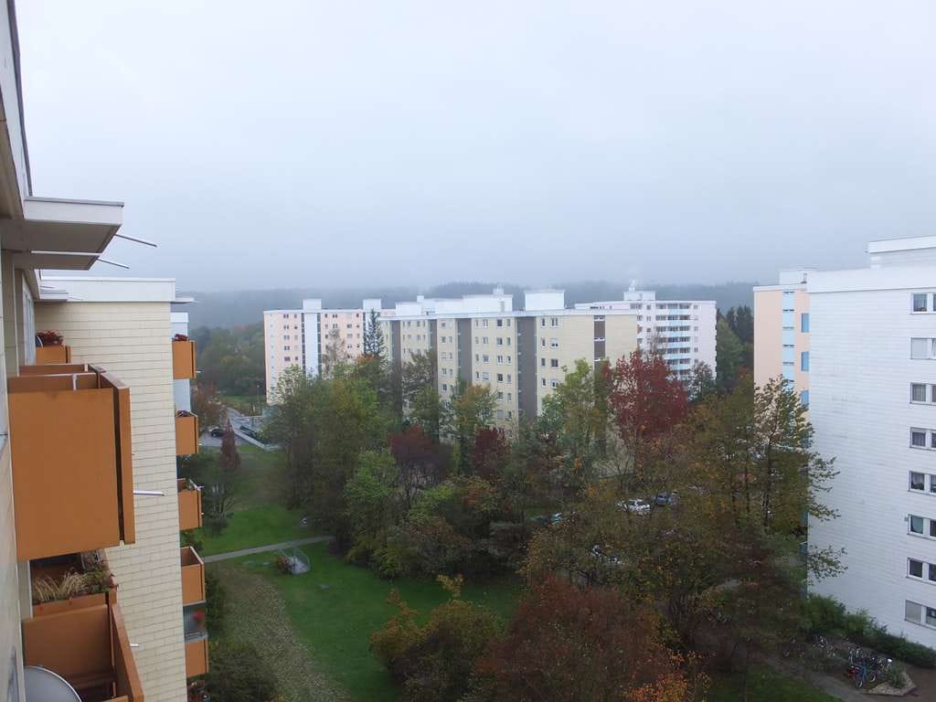 Immobilie in Fürstenfeldbruck - Helle 1-Zimmer-Wohnung mit Weitblick und Abendsonne im 7.OG - Bild 2