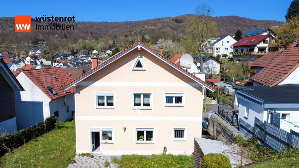 Immobilie in Lautertal - Familienfreundliches Einfamilienhaus mit Garten, Kamin und Nähe zum Felsenmeer - Bild 0