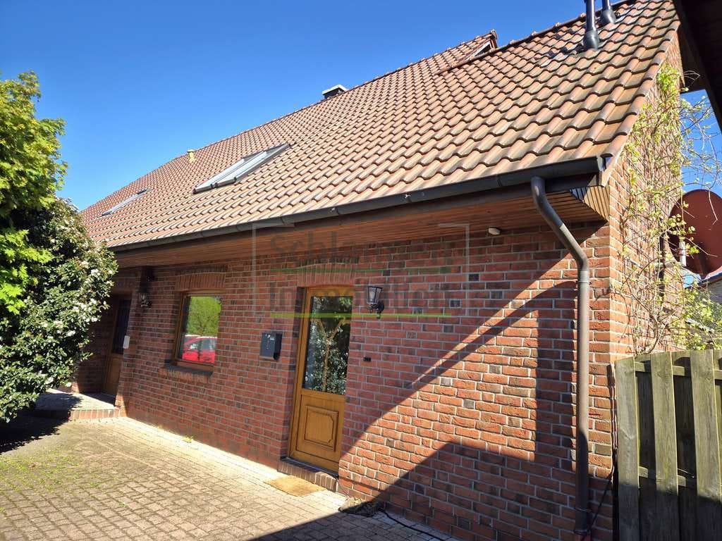Immobilie in Barßel - Wohnhaus m. 2 Wohneinheiten - Kapitalanlage in Barßel - Bild 0