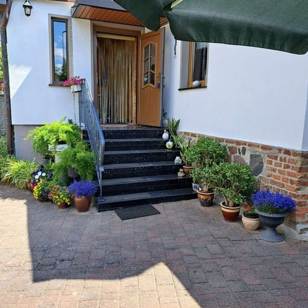 Immobilie in Stechlin - Grundstück mit Doppelhaus, Ferienwohnung, Partyscheune und Gartenteich - Bild 1