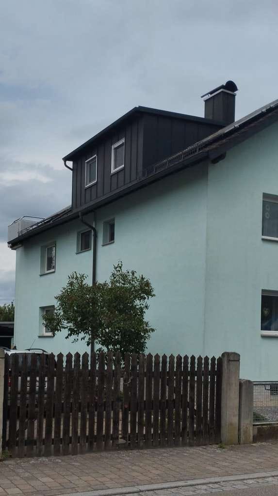Immobilie in Rust - Drei Familienhaus in Rust, gesammt: 236 qm, Grundst. 728 qm, saniert,guter Zustand,Photovoltaik,Pool - Bild 1