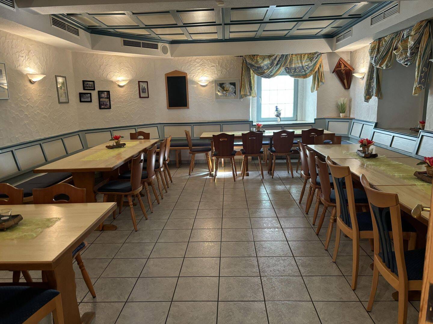 Immobilie in Reckendorf - Wohn- und Geschäftshaus mit Gastronomie - Die Immobilie der vielen Möglichkeiten - Bild 4