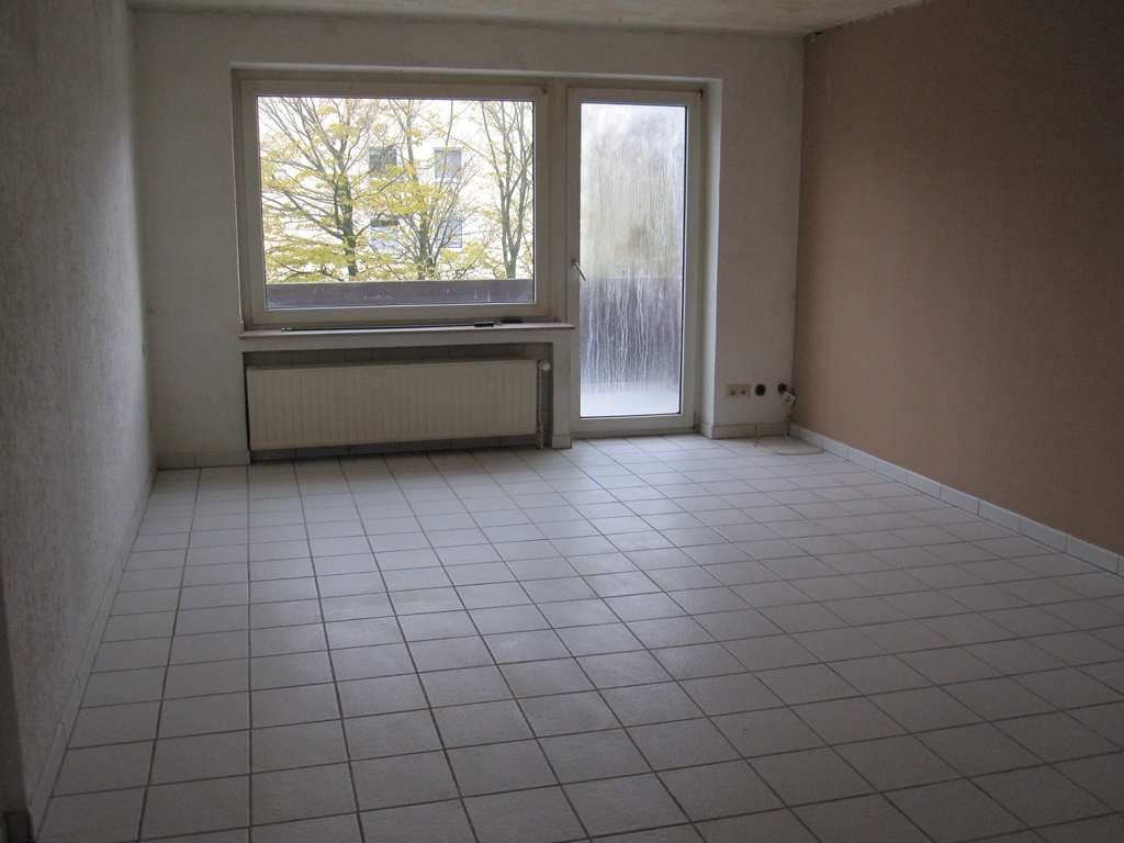 Immobilie in Recklinghausen - RE. -Quellberg ! ETW. in kl. Wohneinheit+ Balkon, 1 Garage + 1 Stellpl.", 82 m² Wfl., Bj. 1977. - Bild 4