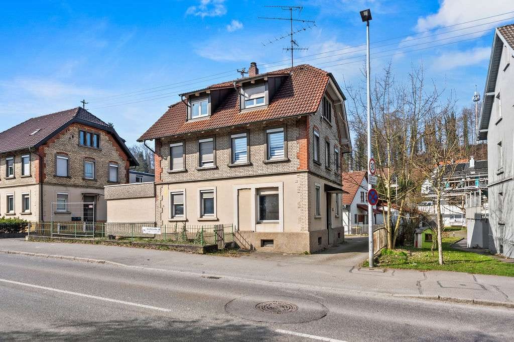 Immobilie in Ravensburg - Ravensburg-Schornreute
Mehrfamilienhaus mit drei Einheiten in Zentrumsnähe - Bild 2