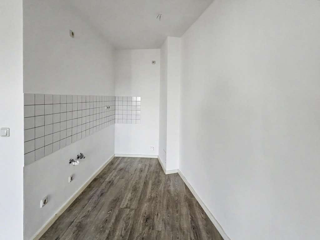 Immobilie in Schkopau - Kapitalanlage oder Eigenheim, gepflegte 2‑Zimmer‑Eigentumswohnung mit Stellplatz in Hohenweiden - Bild 4