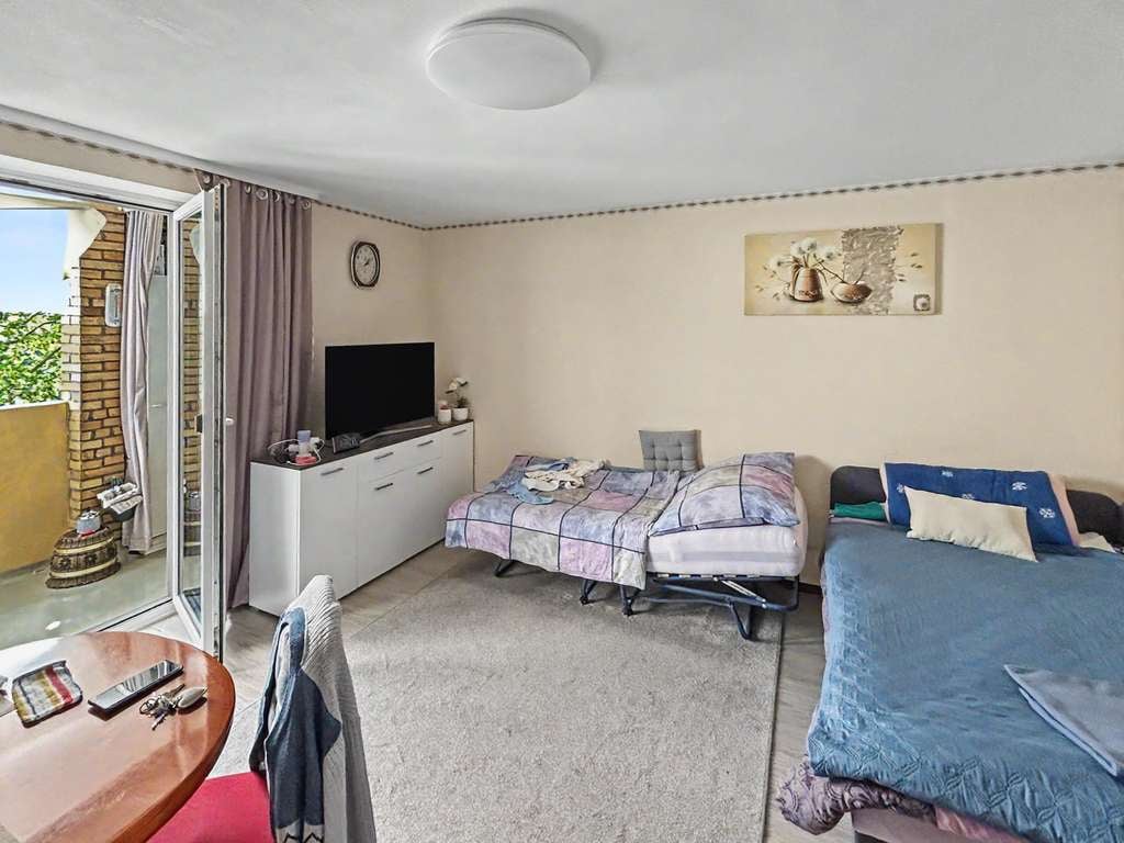 Immobilie in Fürth - Kapitalanlage: Vermietetes 1-Zimmer-Apartment mit Balkon in gefragter Lage von Fürth - Hardhöhe - Bild 2