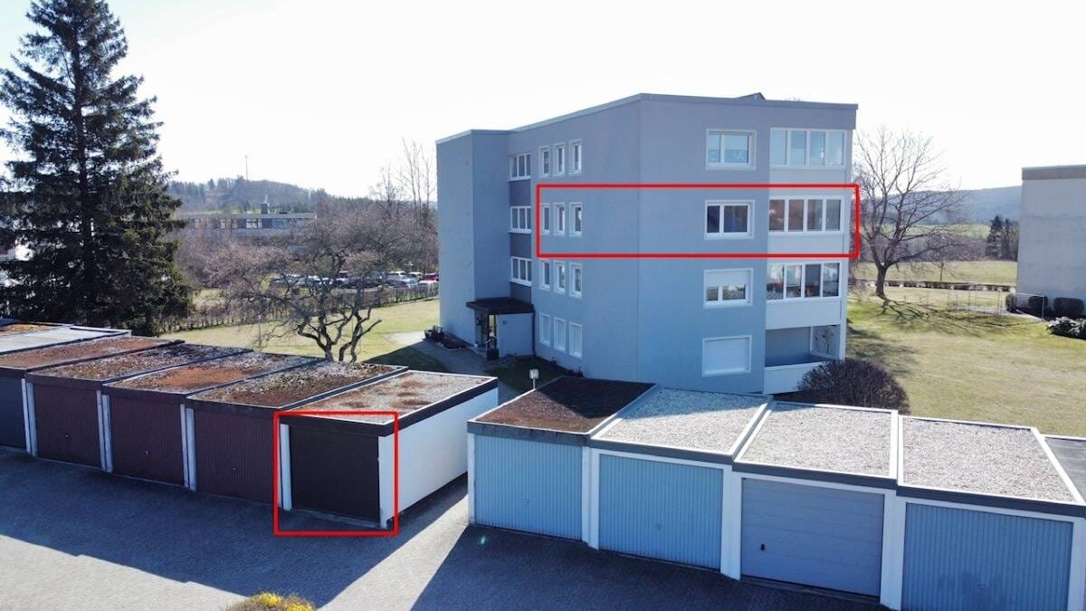 Immobilie in Bad Steben - Sonnige Etagenwohnung in Bad Steben mit geschlossenem Balkon und Einbauküche - Bild 1