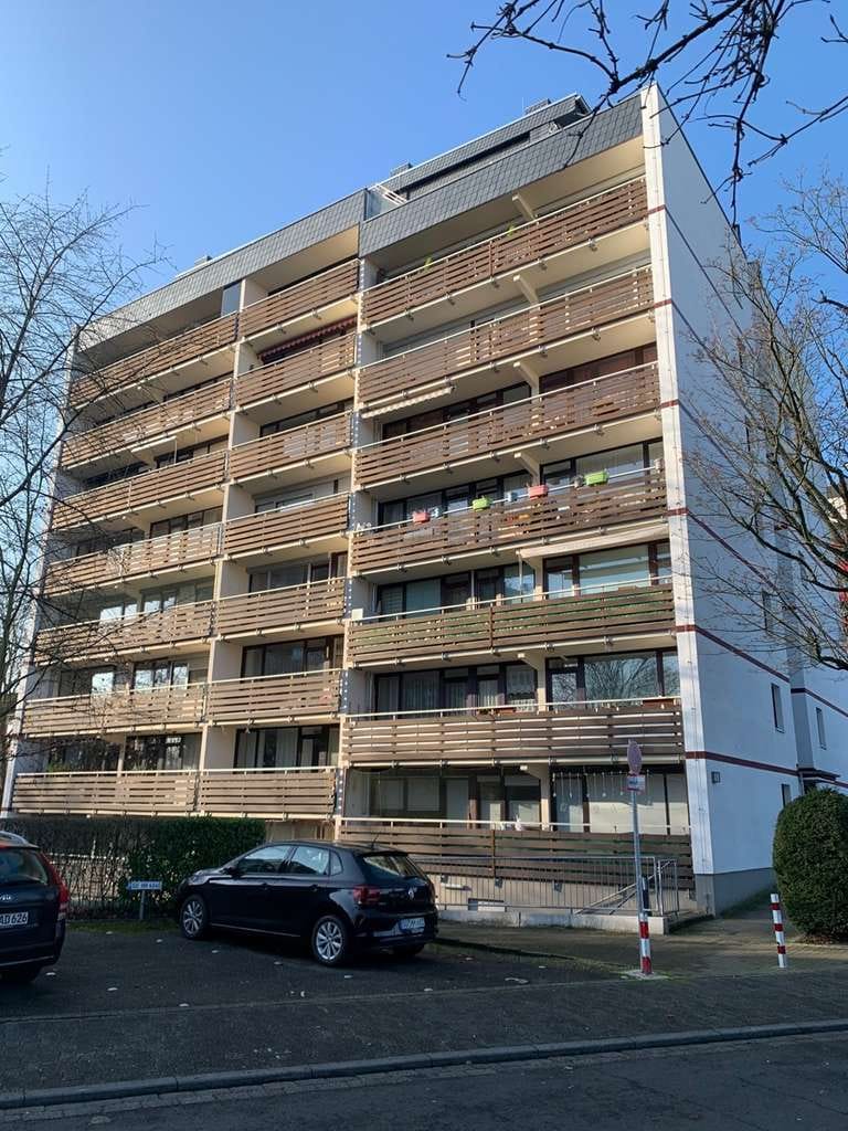 Immobilie in Sankt Augustin - SANKT AUGUSTIN, geräumige und helle 2-Zimmer-ETW, ca. 73 m² Wfl., großer Balkon, Küche, Bad, Keller - Bild 2