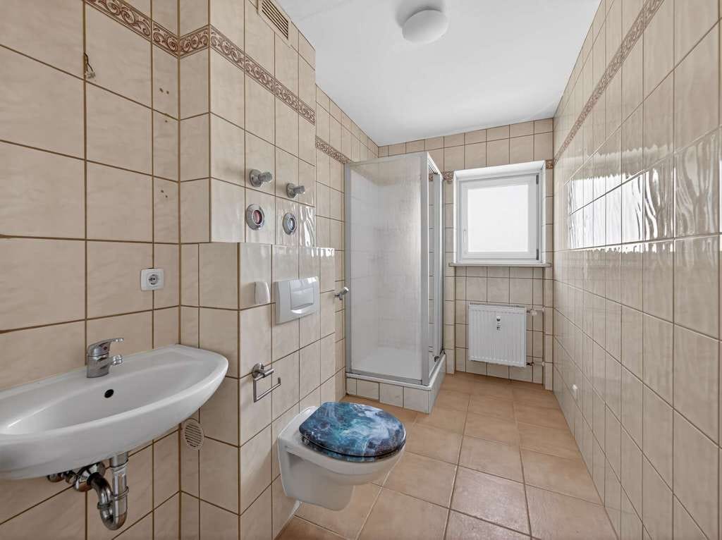 Immobilie in Grassau - Helle Eigentumswohnung mit durchdachtem Grundriss und Westbalkon - Bild 4