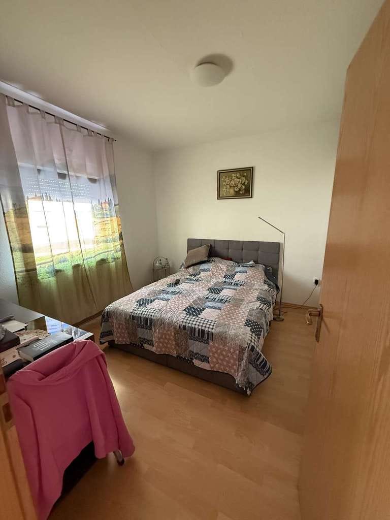 Immobilie in Trebur - Charmantes Dreiparteienhaus mit Scheune und großem Garten in Geinsheim - Bild 4