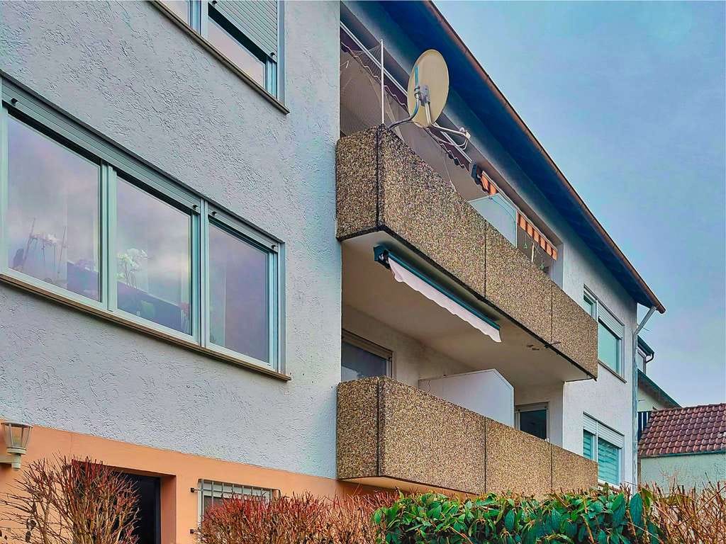Immobilie in Marbach am Neckar - MARBACH - 2 ZI ETW - BALKON - PARKEN - GRUNDSOLIDE VERMIETET - Bild 1