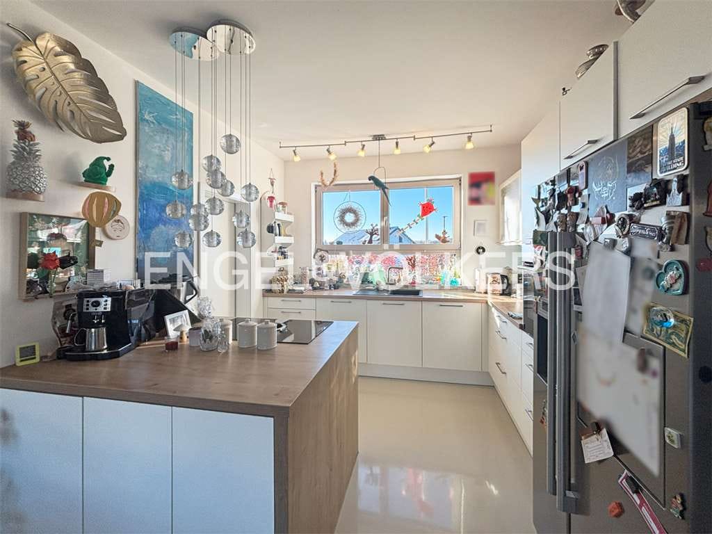 Immobilie in Pleckhausen - Großzügiges Architektenhaus mit Doppelgarage in guter Lage - Bild 2