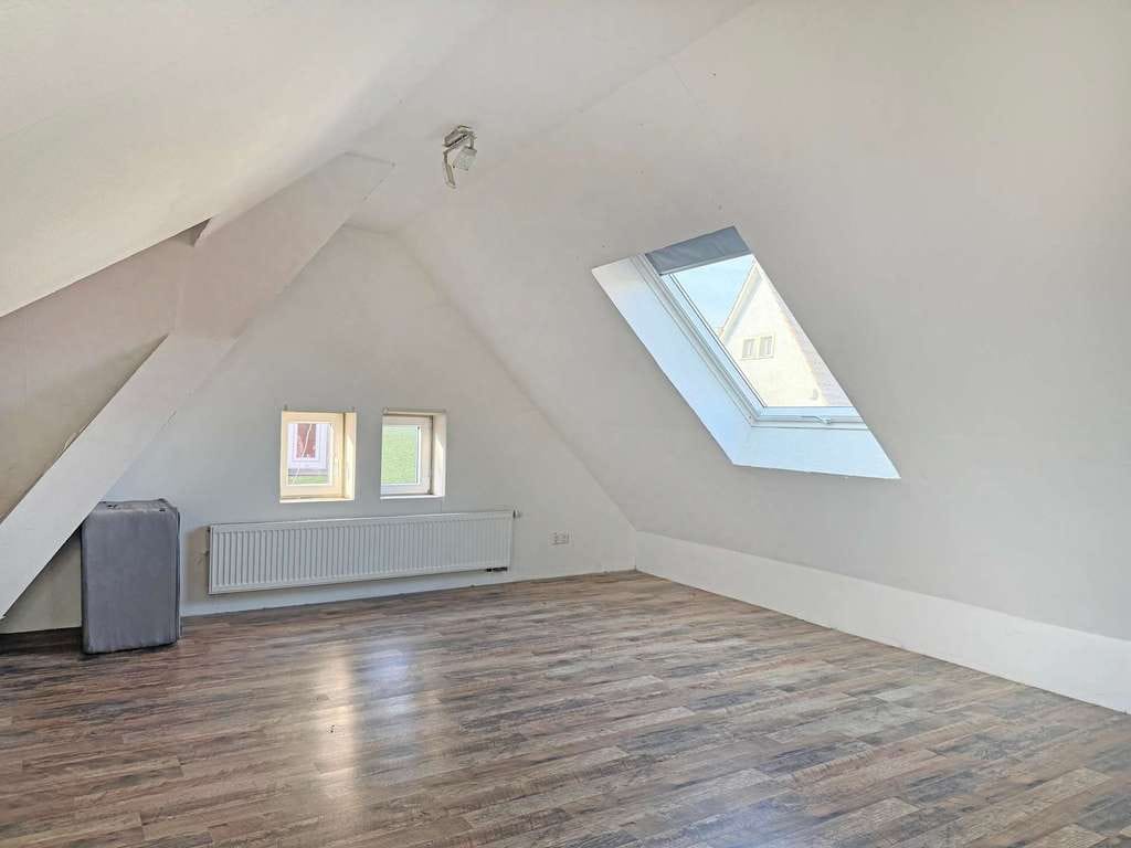 Immobilie in Neidenstein - Großzügige, teilsanierte 4-Zimmerwohnung mit Balkon, Garage und hübschem Innenhof in Neidenstein - Bild 2