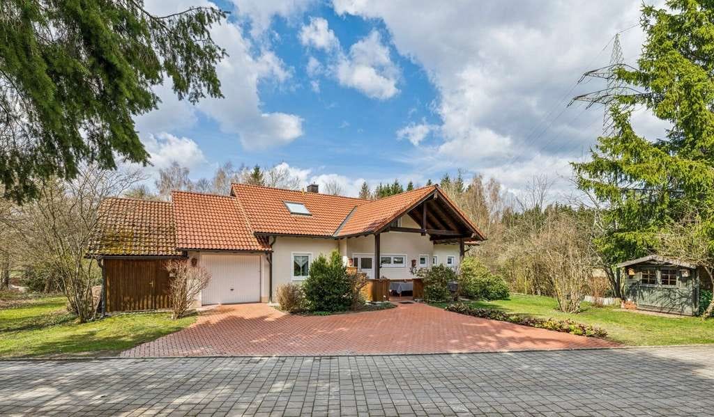Immobilie in Mehlmeisel - Exklusives Wohnhaus im Fichtelgebirge - Bild 0