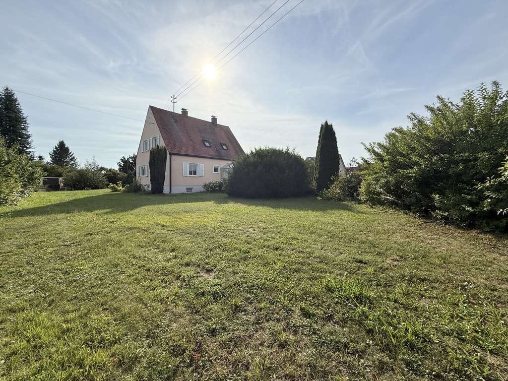 Immobilie in Tapfheim - Gepflegtes und charmantes Einfamilienhaus mit weitläufigem Garten - Bild 1