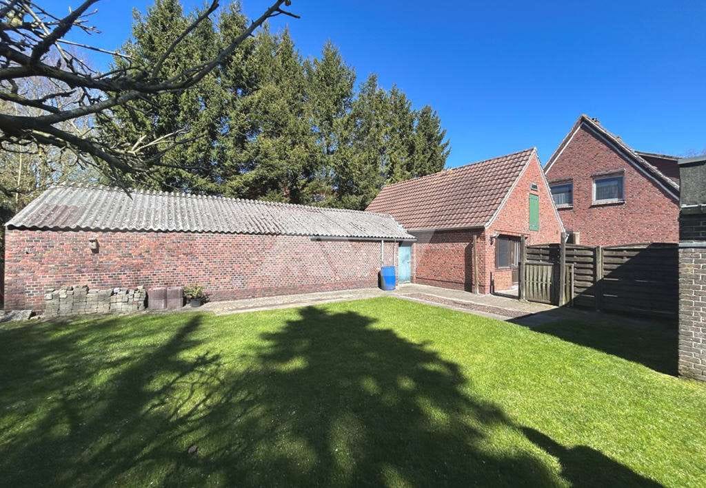 Immobilie in Großheide - Wohnhaus mit Nebengebäuden in Großheide - Bild 3