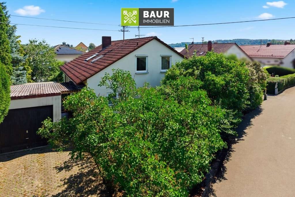 Immobilie in Bad Schussenried - Großzügiges Familienheim mit Potenzial und sonnigem Wintergarten in Bad Schussenried - Bild 2