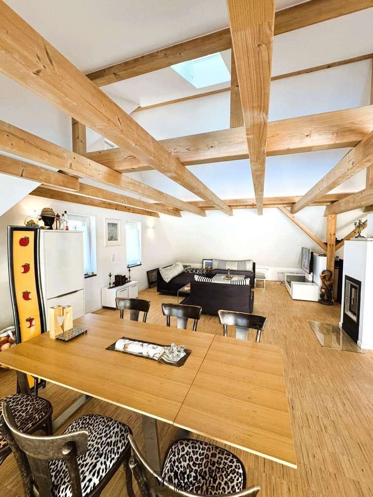 Immobilie in Untereisesheim - Zukunftssicher wohnen: Charakterhaus mit moderner Energietechnik nahe neuem KI-Standort Heilbronn! - Bild 0