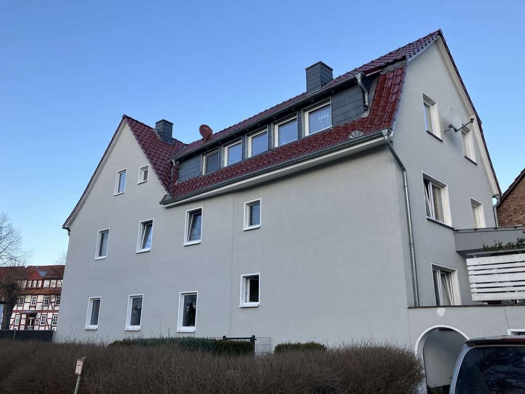 Immobilie in Reinhardshagen - Modernisiertes 3-Familienhaus in zentraler Lage von Reinhardshagen-Veckerhagen - Bild 0