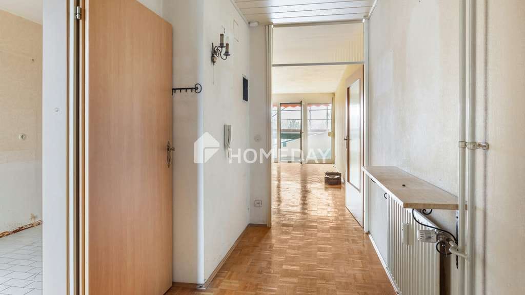 Immobilie in Wörth am Rhein - Großzügige 4-Zimmer-Wohnung mit Loggia und Aufzug in Wörth am Rhein - Bild 2
