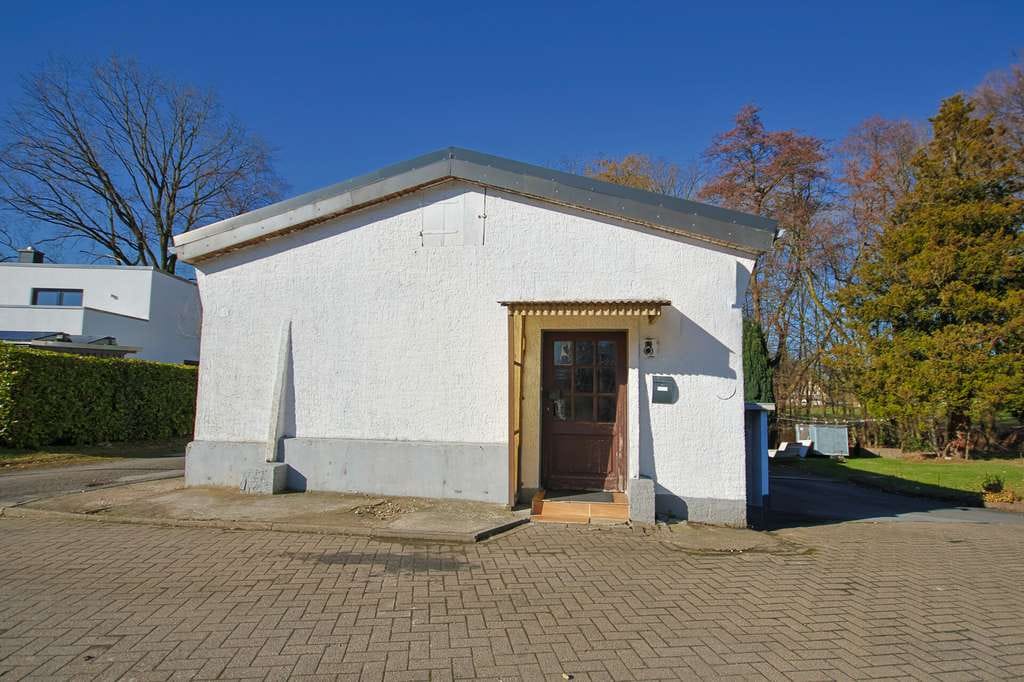Immobilie in Hiddenhausen - Vermietetes Zweifamilienhaus mit 130 m² Wohnfläche, 1.600 m² Grundstück in Hiddenhausen - Bild 4