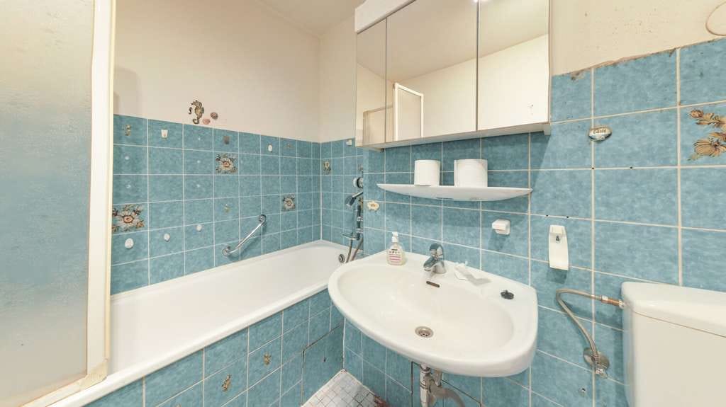 Immobilie in Bergisch Gladbach - Eine Wohnung voller Möglichkeiten – sanierungsbedürftige 2-Zimmer! - Bild 3