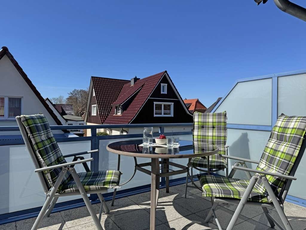 Immobilie in Prerow - Ferienwohnung mit Balkon in zentraler Lage von Prerow - Bild 1