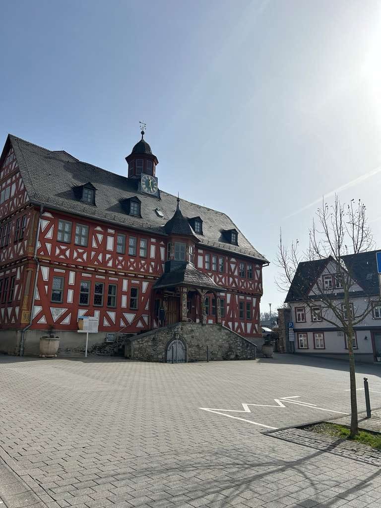 Immobilie in Hadamar - Wohn- und Geschäftshaus am historischen Marktplatz Hadamar - Bild 1