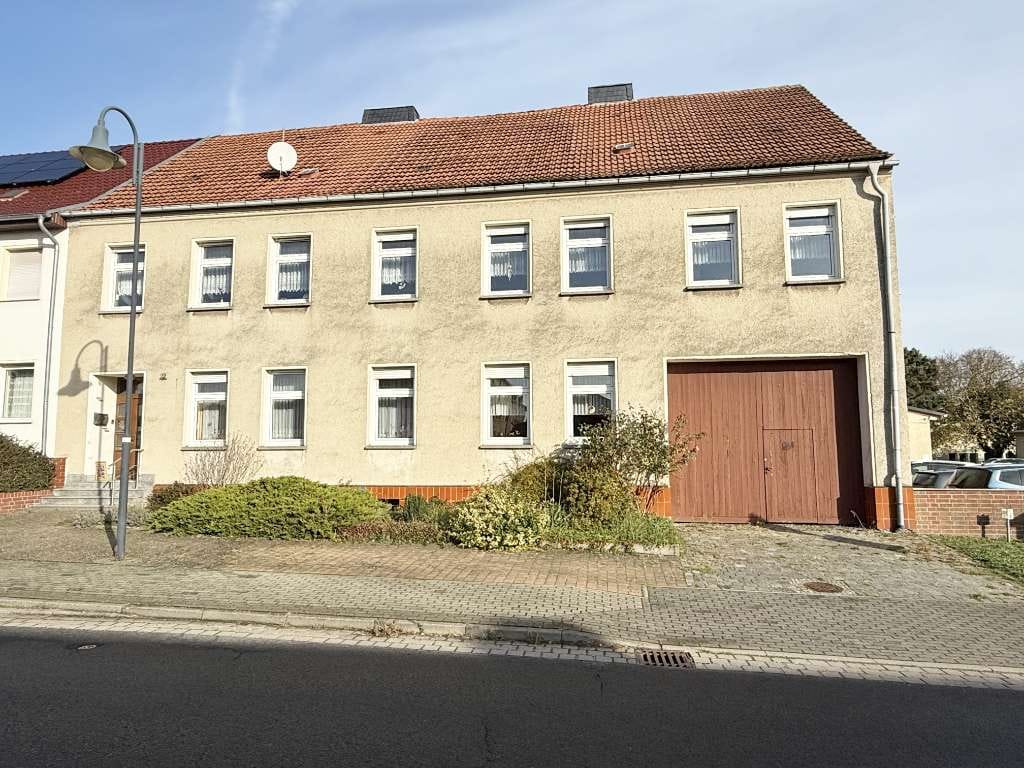 Immobilie in Klötze - Charmante Wohnimmobilie mit großem Grundstück und vielseitigem Nutzungspotenzial in Klötze - Bild 0