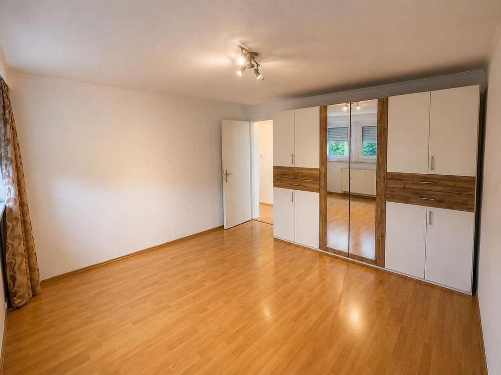 Immobilie in Denkendorf - Seltene Gelegenheit: 3-Zimmer-Wohnung mit Dachausbau & Waldstück - Bild 0