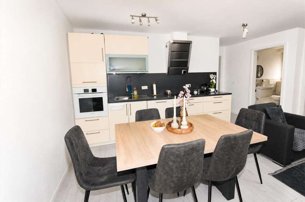 Immobilie in Meckenbeuren - TOP moderne Dachgeschosswohnung mit Balkon - ca. 58 m² - 1 Stellplätzen - Bild 3