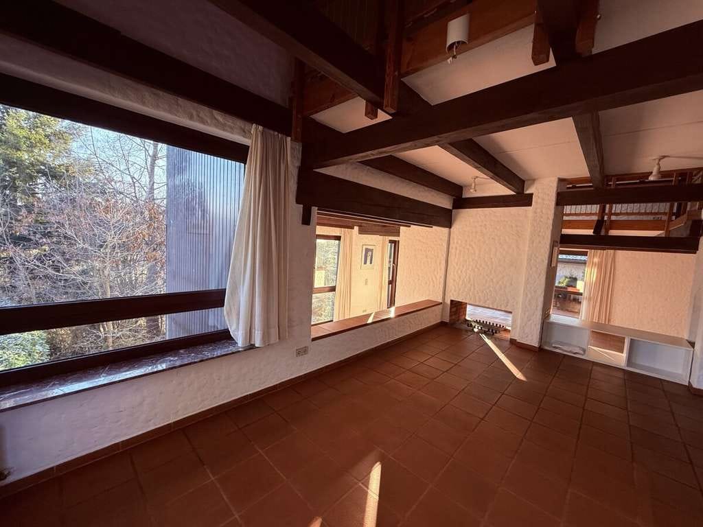 Immobilie in Löwenstein - HERRLICHES ARCHITEKTENHAUS MIT EINLIEGERWOHNUNG UND DOPPELGARAGE IN DEN LÖWENSTEINER BERGEN - Bild 3